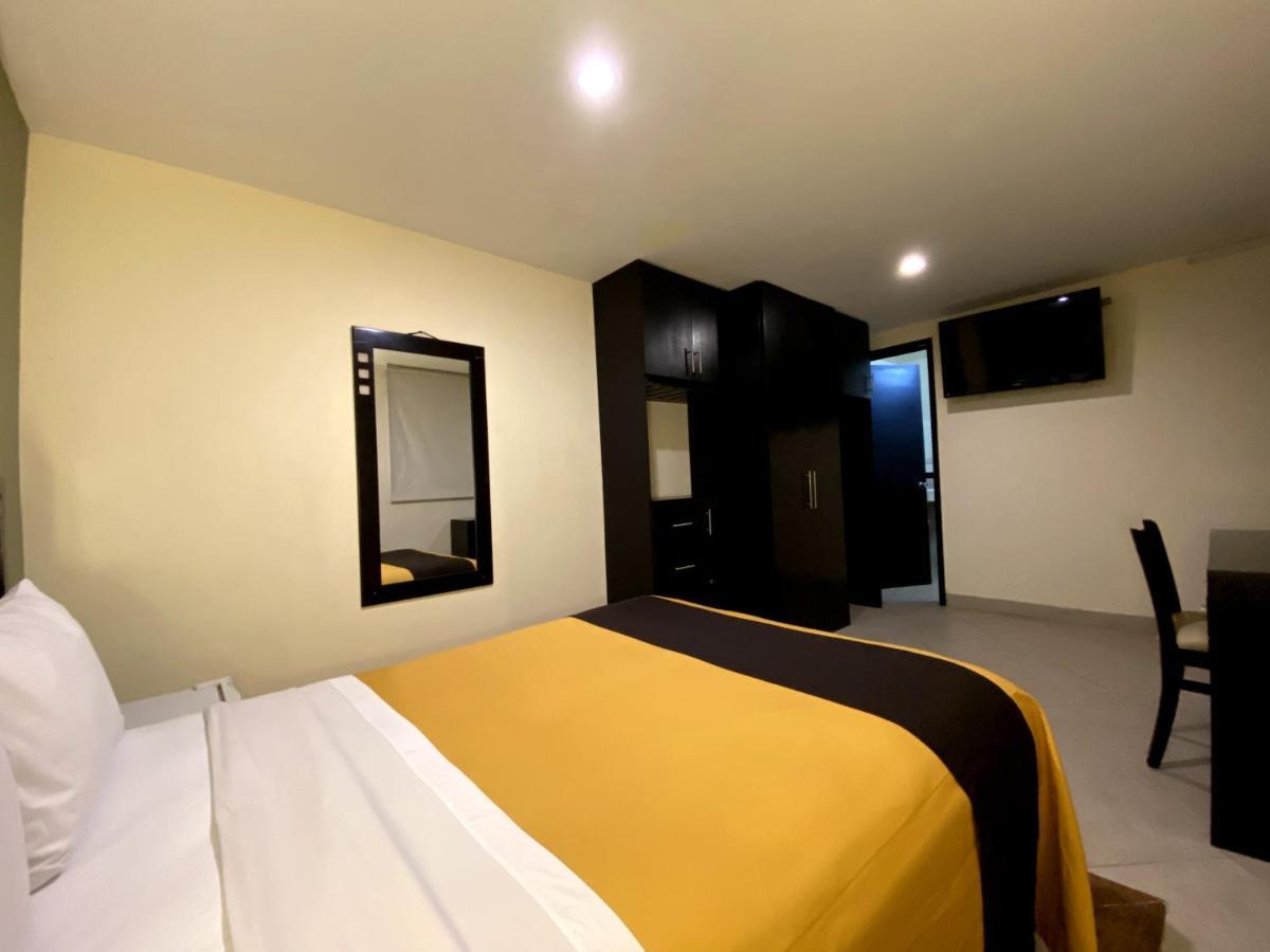 Hotel Escala Puebla Centro Bagian luar foto