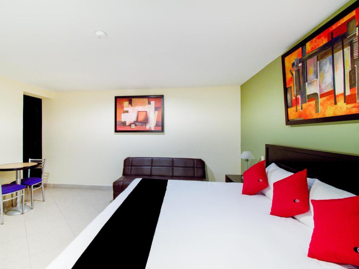 Hotel Escala Puebla Centro Bagian luar foto