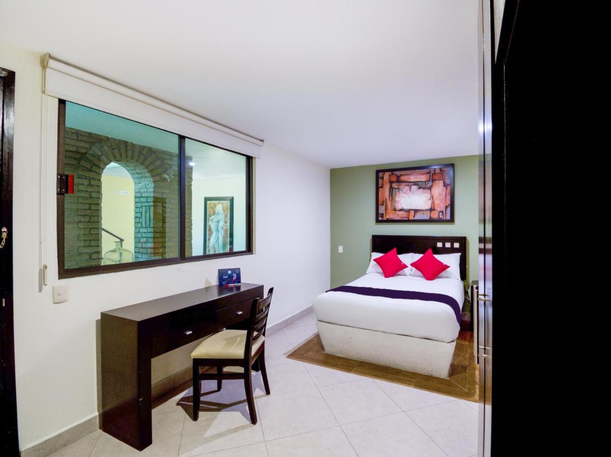 Hotel Escala Puebla Centro Bagian luar foto