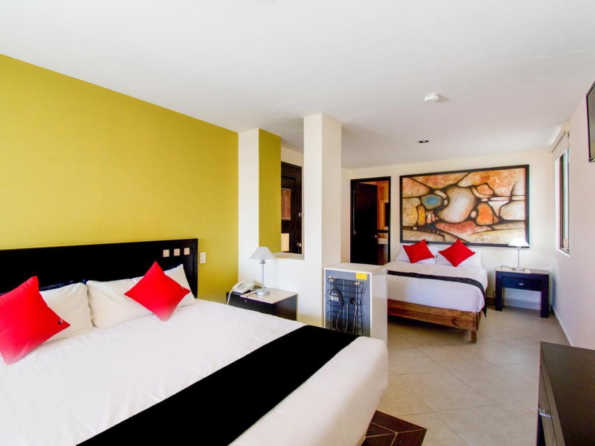 Hotel Escala Puebla Centro Bagian luar foto