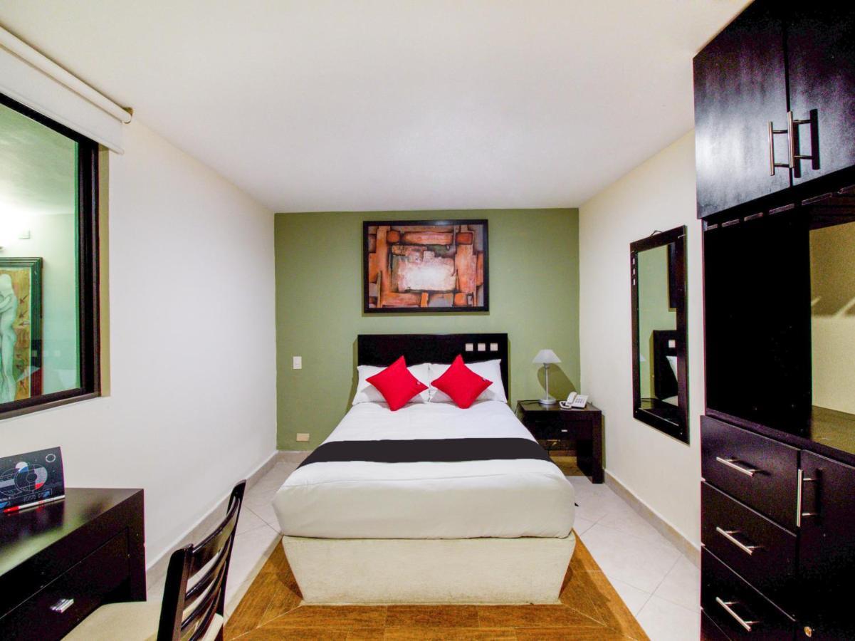 Hotel Escala Puebla Centro Bagian luar foto